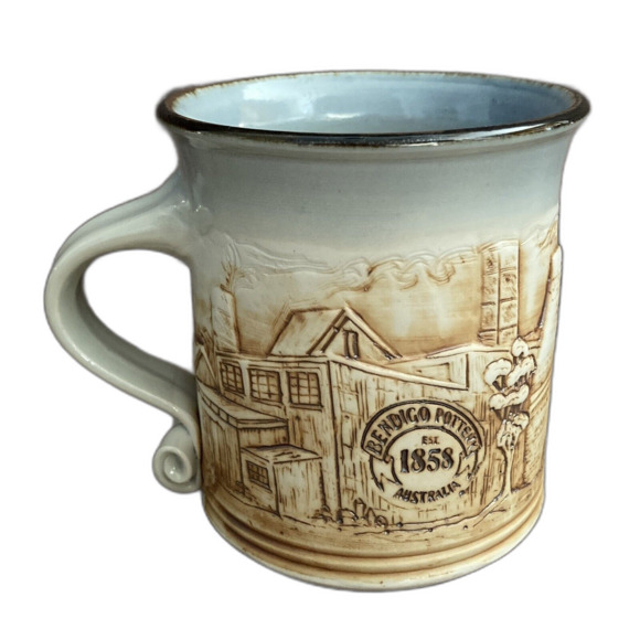 Bendigo Pottery Mug Graham Masters 2003 Low Relief Stoneware Australia - Picture 1 of 10